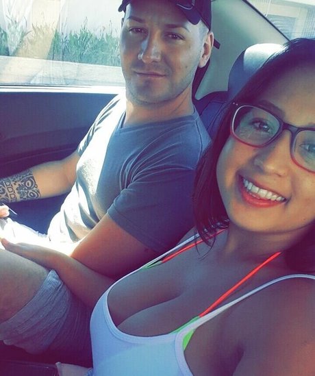 Karen Pinargote Torres sexy model pics