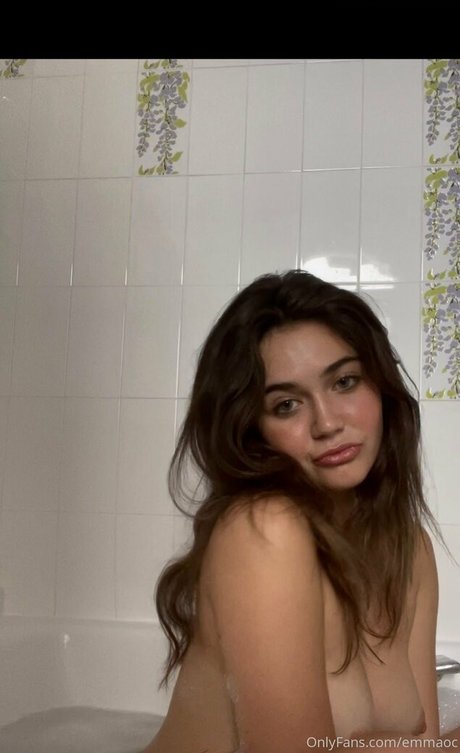 Violetvanalden pretty actress pic