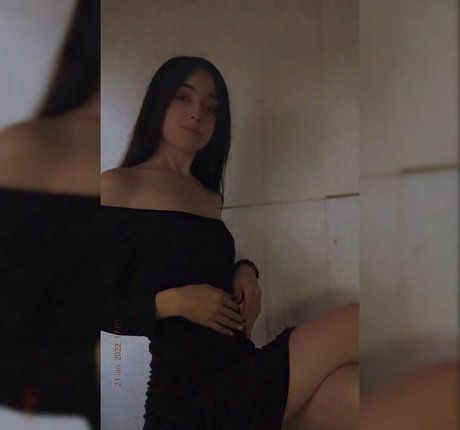 alymaria18 model images