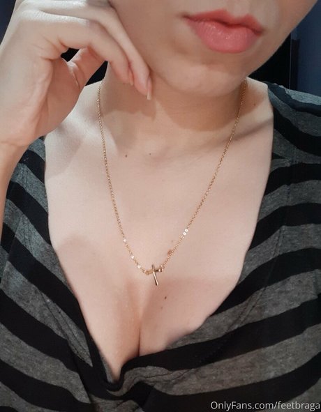 Feet Braga naked model pictures