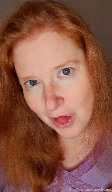 curlydreams sex model pic