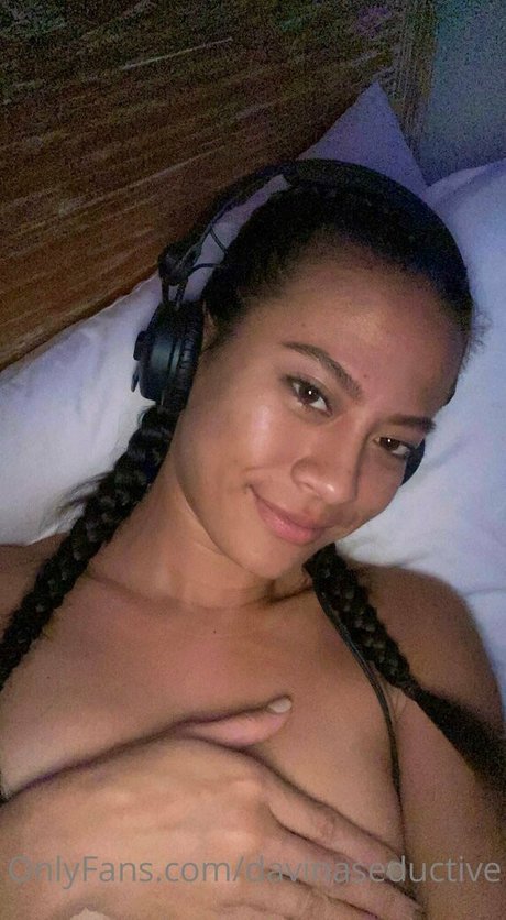 davinaseductive pornstar nice pic