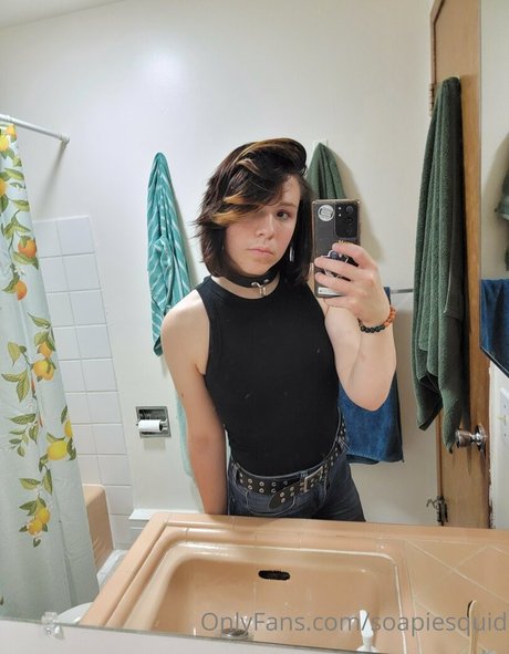 soapiesquid nude actress img