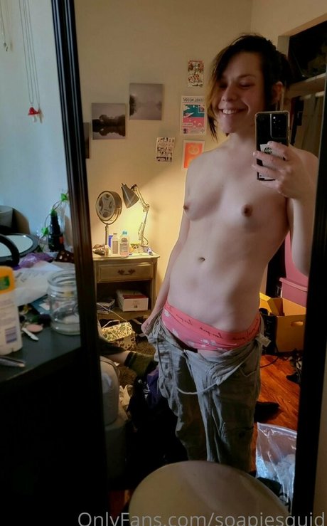 soapiesquid model adult pic