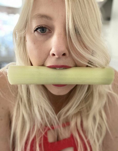 lizzyminx art pornstar archive