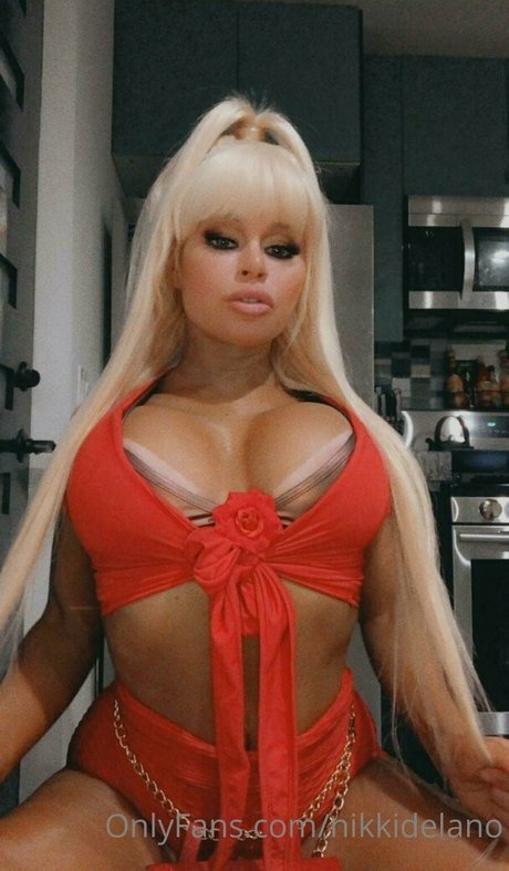 nikkidelano sex star pics