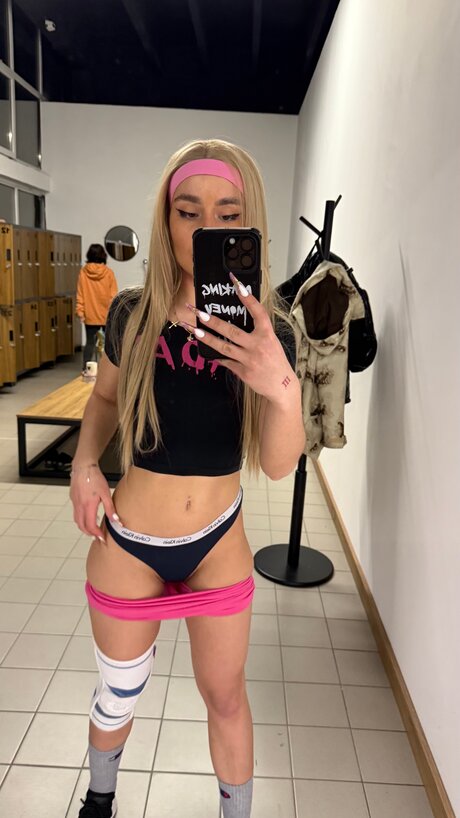 Yaslimeee porn model archive