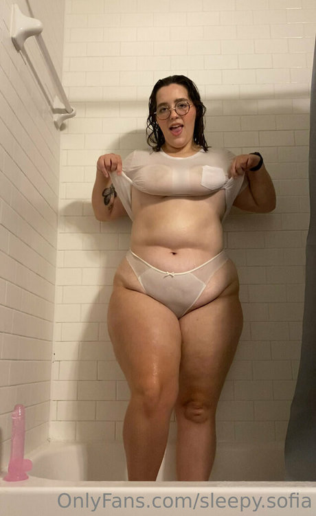 sleepy sofia perfect star photos