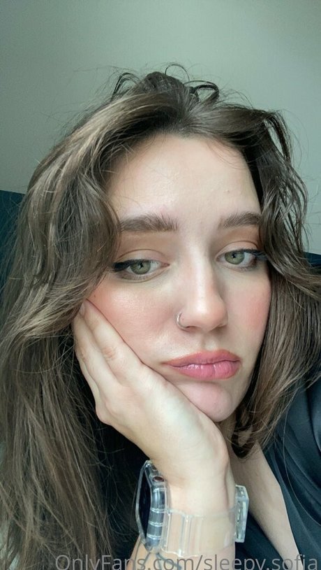 sleepy sofia top star photos