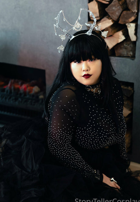 storytellercosplay sexy model pics