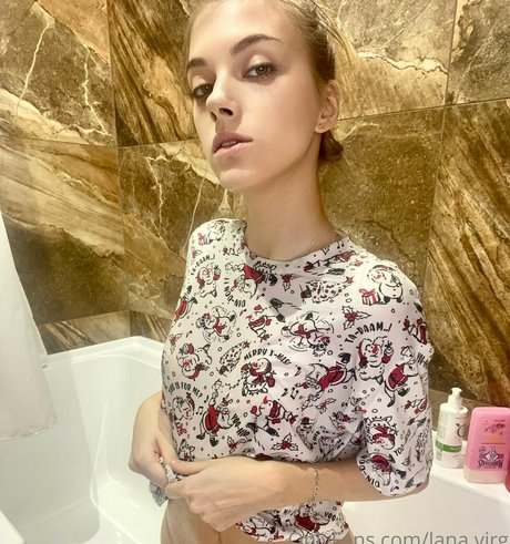 lana virg hot star images