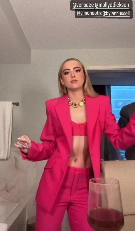 Kathryn Newton pornstar hot gallery