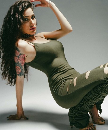 Stephanie Beaudoin xxx model img