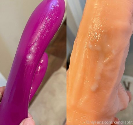 KendraBFit pretty actress photos