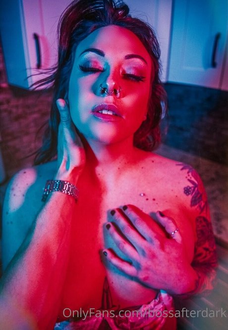 bossafterdark adult model photo