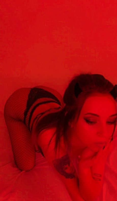 ara bella adult actress image