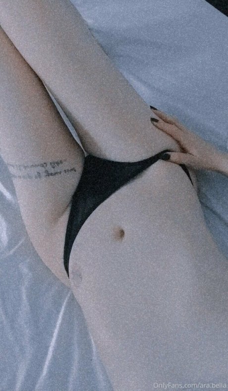 ara bella model hot img