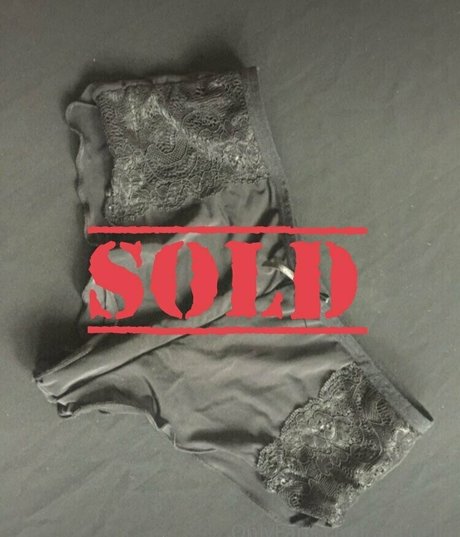 ara bella pornstar image