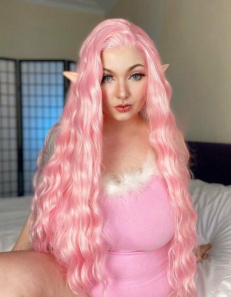 nayrusuicide model pornographic pictures