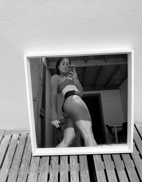 Caterina Benedetti model art image