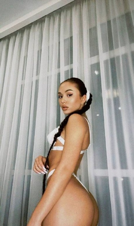 Kkari naked model pictures