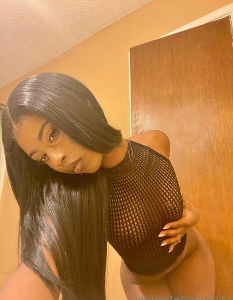 Rohilu nice pornstar picture