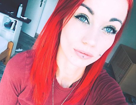 Gina gzuz best star photos