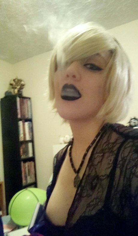 Mirthfulmollywhop model hd image