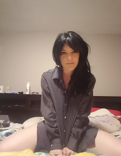 Mirthfulmollywhop pretty model photo