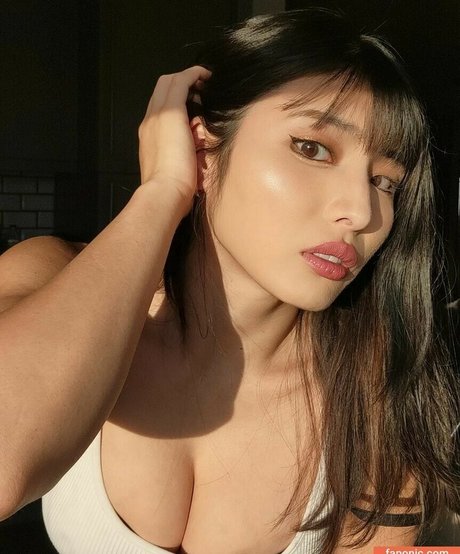 Meowko Meowkolol hot pornstar image