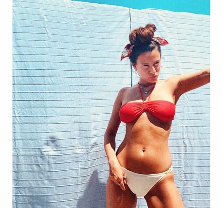 Burcu Bakdur star erotic gallery