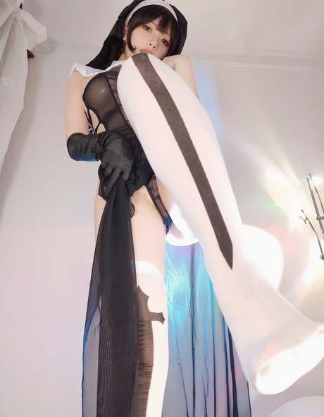 wenwenKira hot pornstar pictures