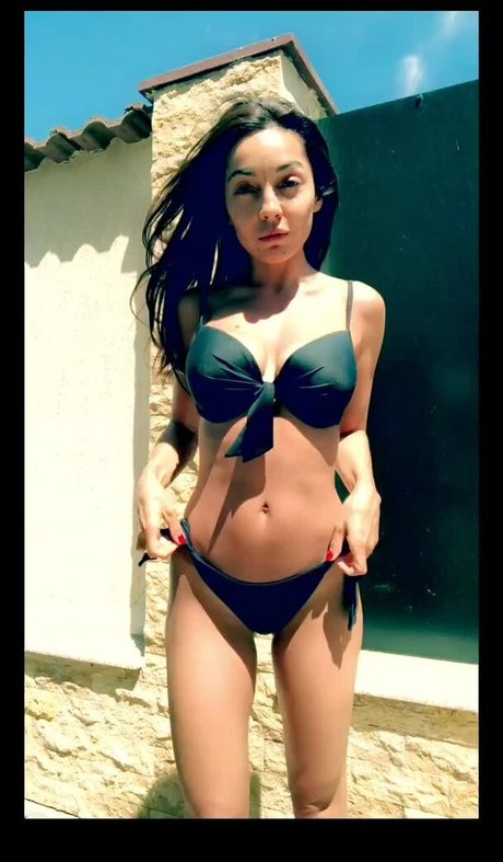 Bustyan hd pornstar pic