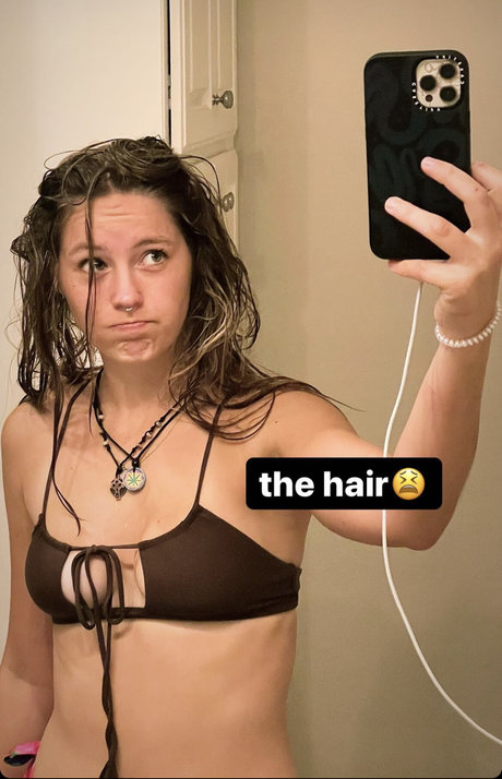 Peyton Coffee star free pics