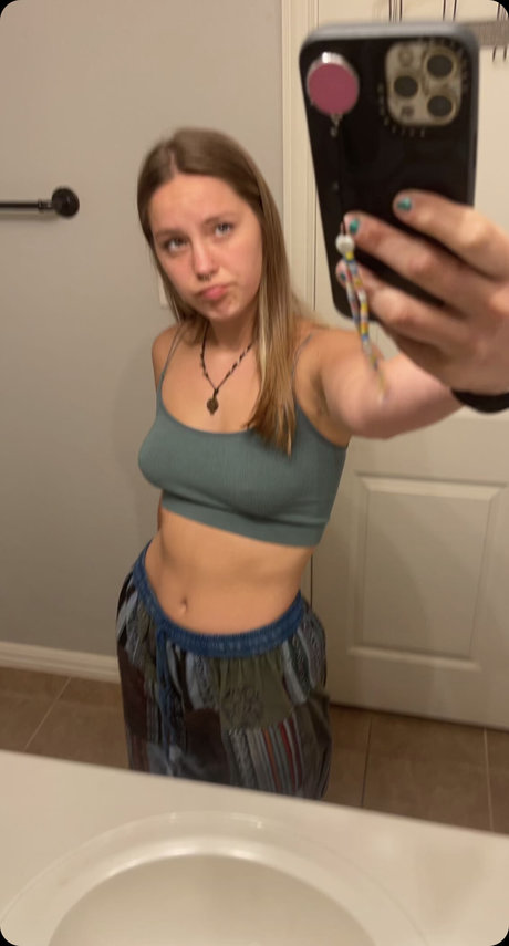 Peyton Coffee pornstar naked archive