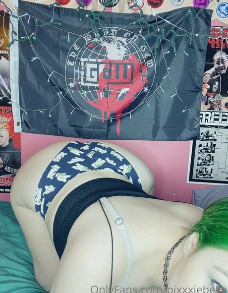 pixxxiebelle pornstar nude image