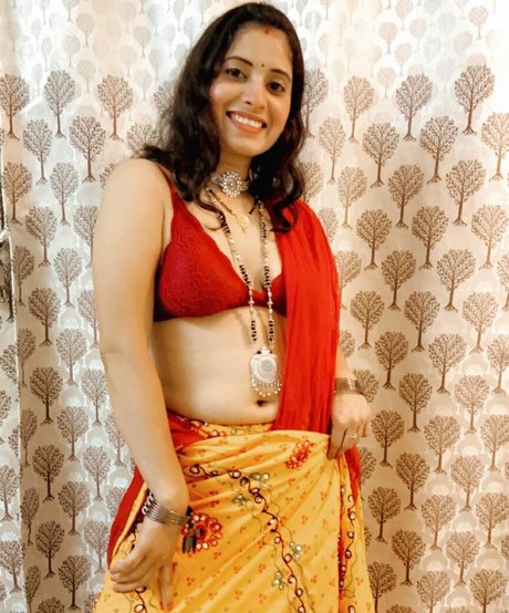 Renu Chandra sex actress pics