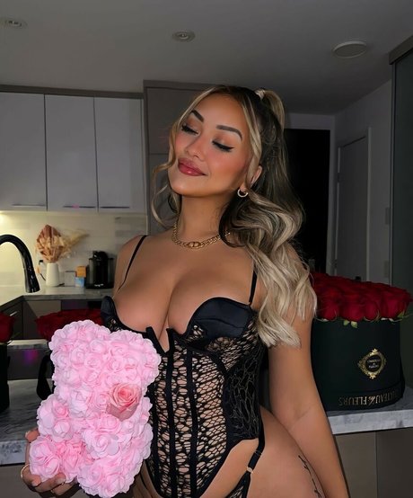 SandraXO pornstar picture