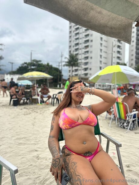 r4punzeelsg porn star pic