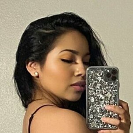 PeachyChrissyy actress galleries