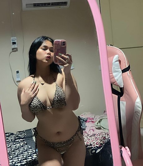 Emie Jean Ubanan pornographic star pictures