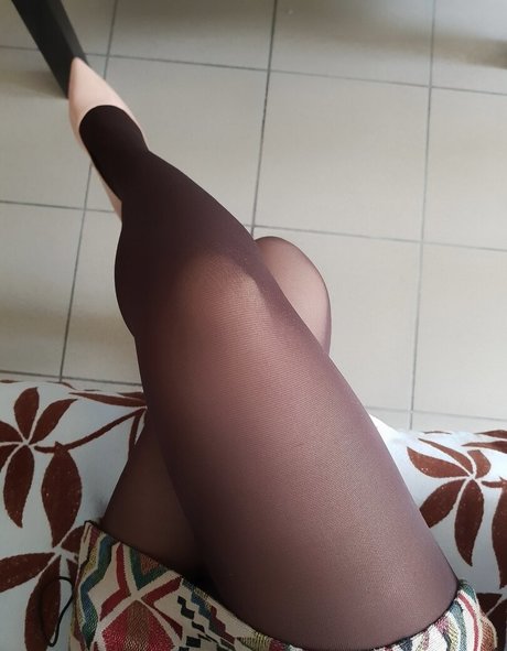 Ana Allabout model top pics