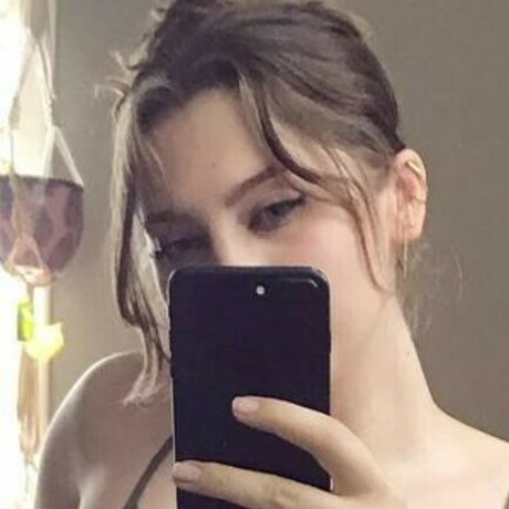 Chloe Carter pornographic model gallery