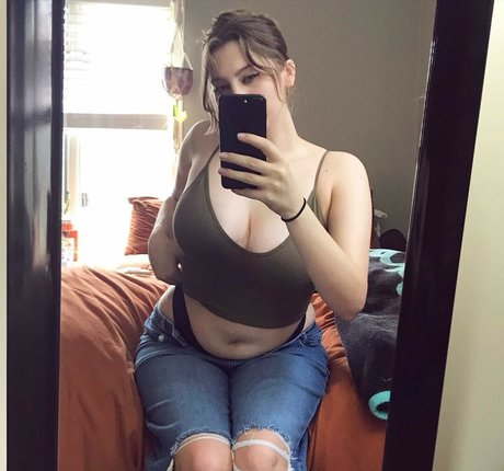 Chloe Carter star pornographic pic