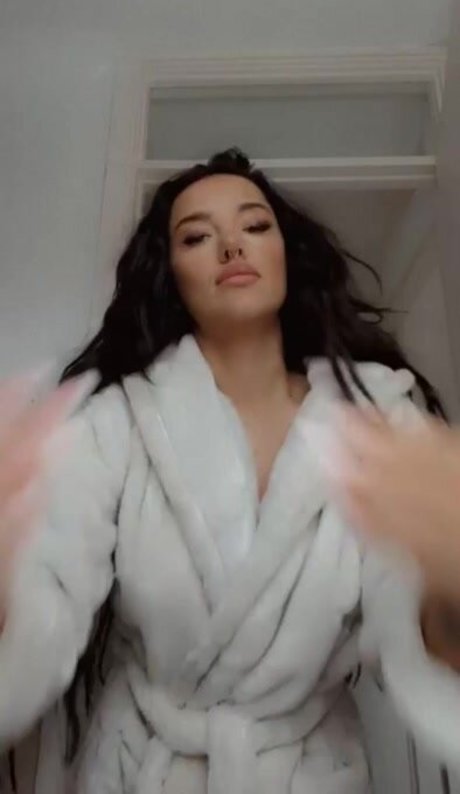 Summerstrangerxx pornstar nude gallery