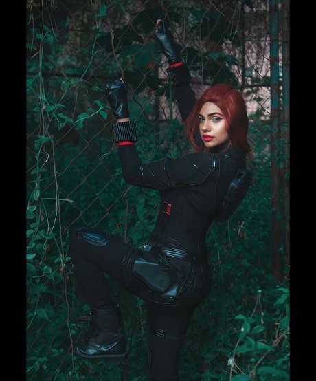 Kamila Ferreira nude model gallery