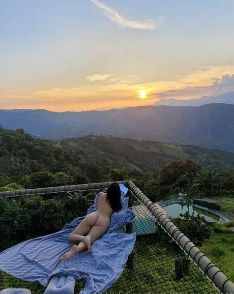 Lissana Scott erotic actress gallery