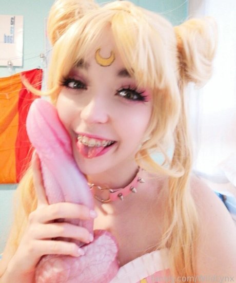 Wild Lynx erotic actress gallery