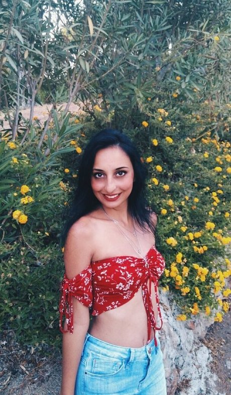 Kizillolita hd star archive