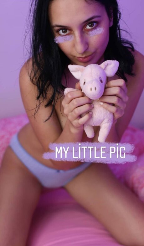 Kizillolita model nudes pic